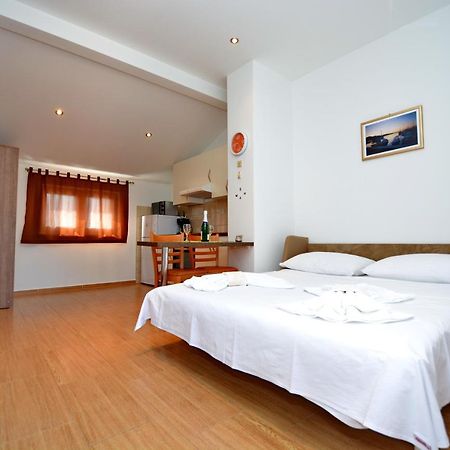 Studio Apartment Martin Zadar Exteriör bild
