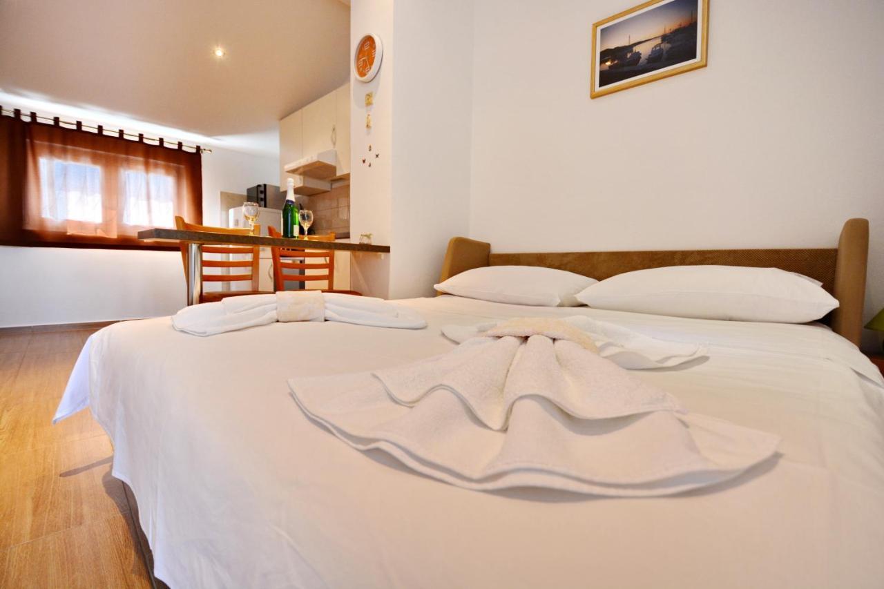 Studio Apartment Martin Zadar Exteriör bild